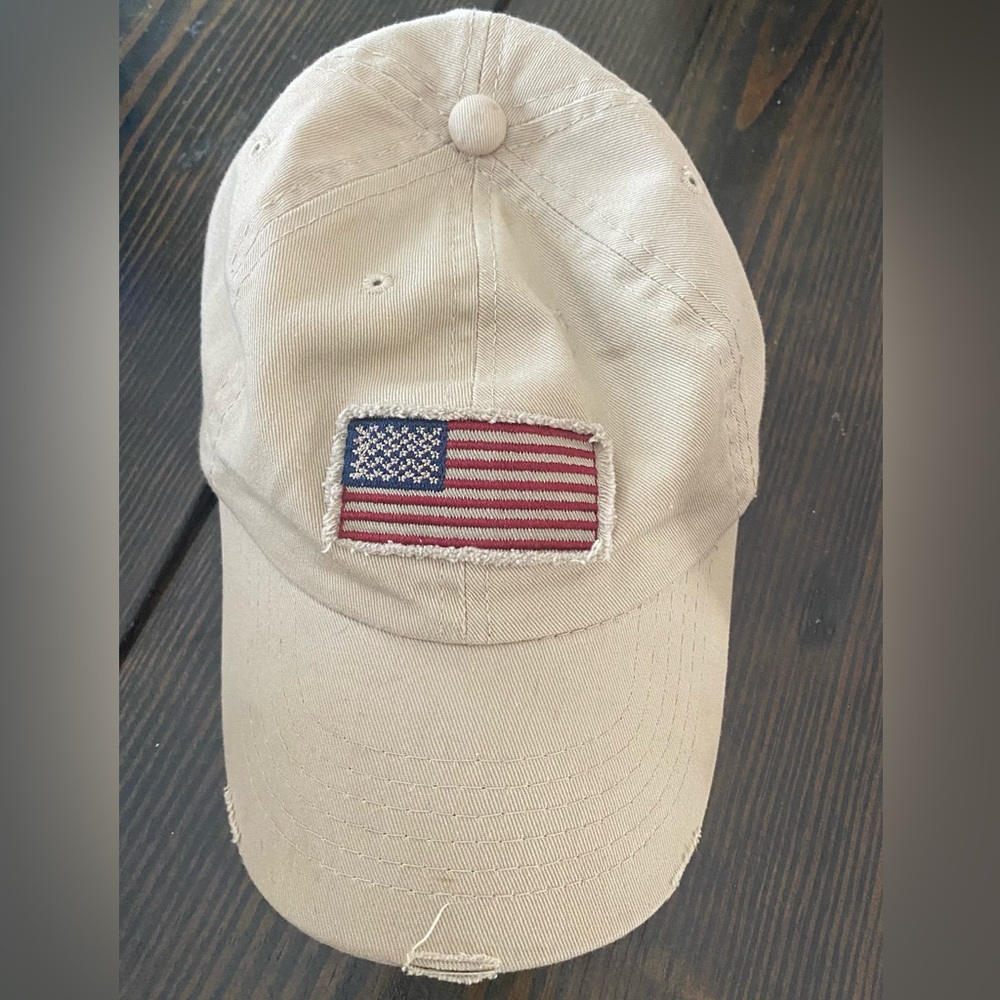 One size fits most American flag hat